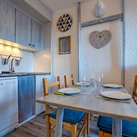Апартаменты Slopeside W Balcony & Views *